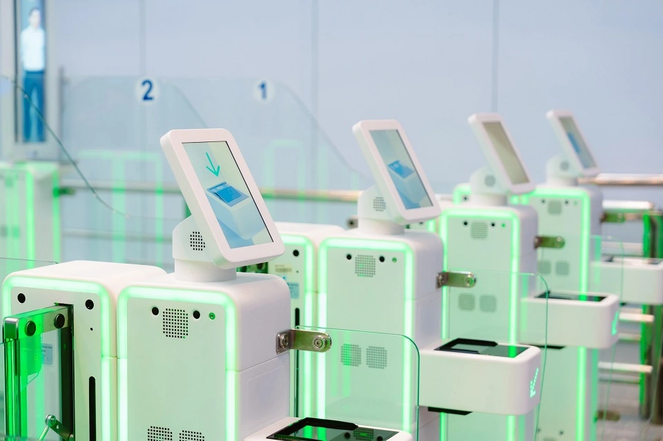 4 automated immigration gates at Da Nang International Airport